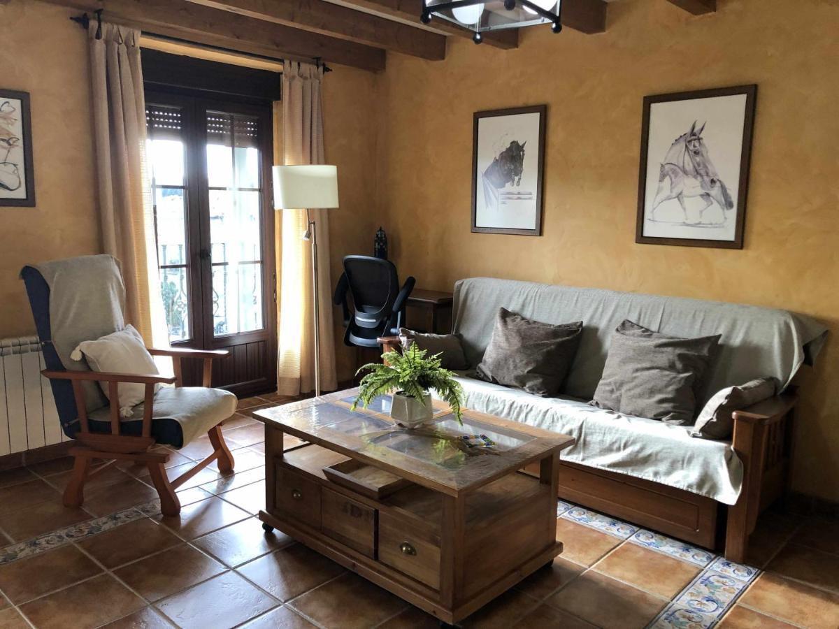 Apartamento La Nava de Gredos Navarredonda Exterior foto